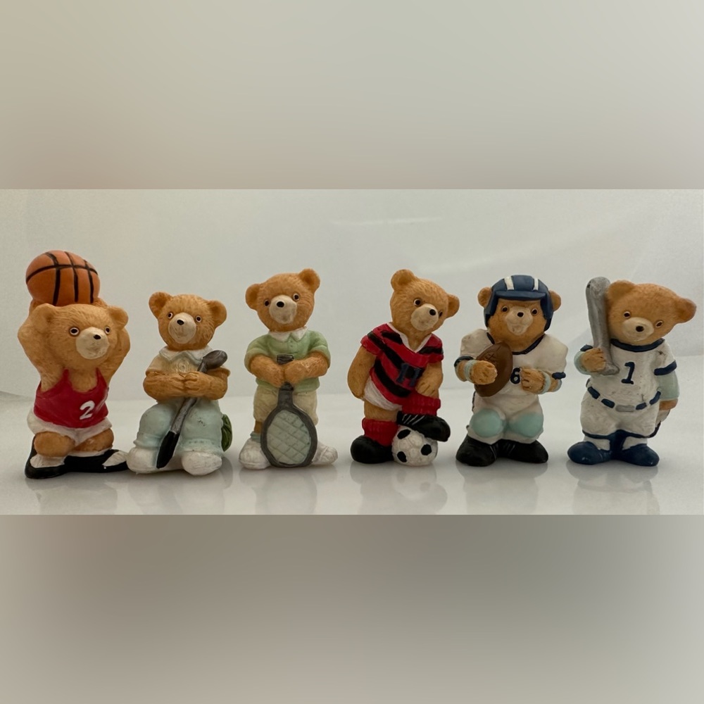 Vintage teddy bear figurines.